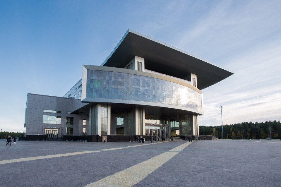 Дом Искусств Нефтяник г.Сургут Дом Искусств Нефтяник г.Сургут